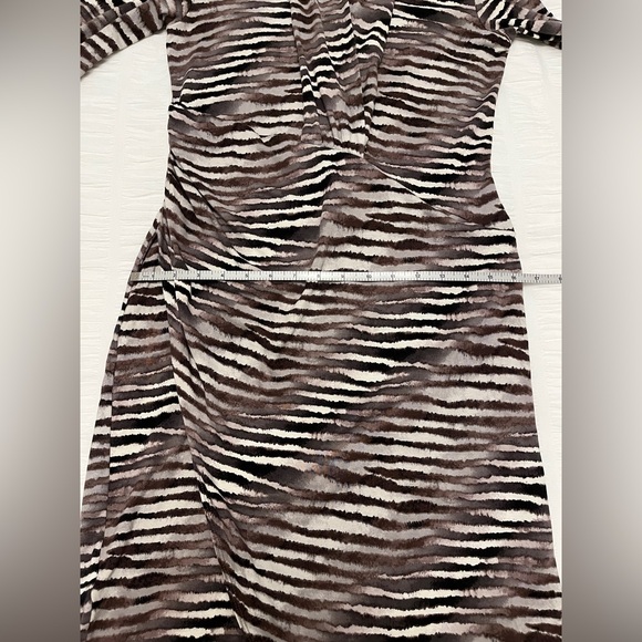 TOMMY BAHAMA Tiger Tide Long Sleeve Dress Stretch Ruching Faux Wrap Travel Event - Picture 14 of 17